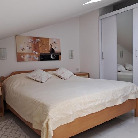 Studio Apartman Nega 2 Ровинь Экстерьер фото