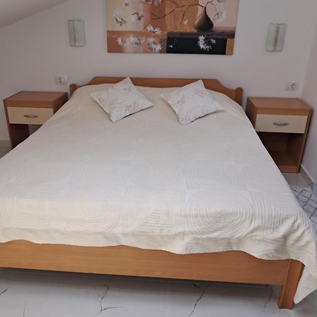 Studio Apartman Nega 2 Ровинь Экстерьер фото