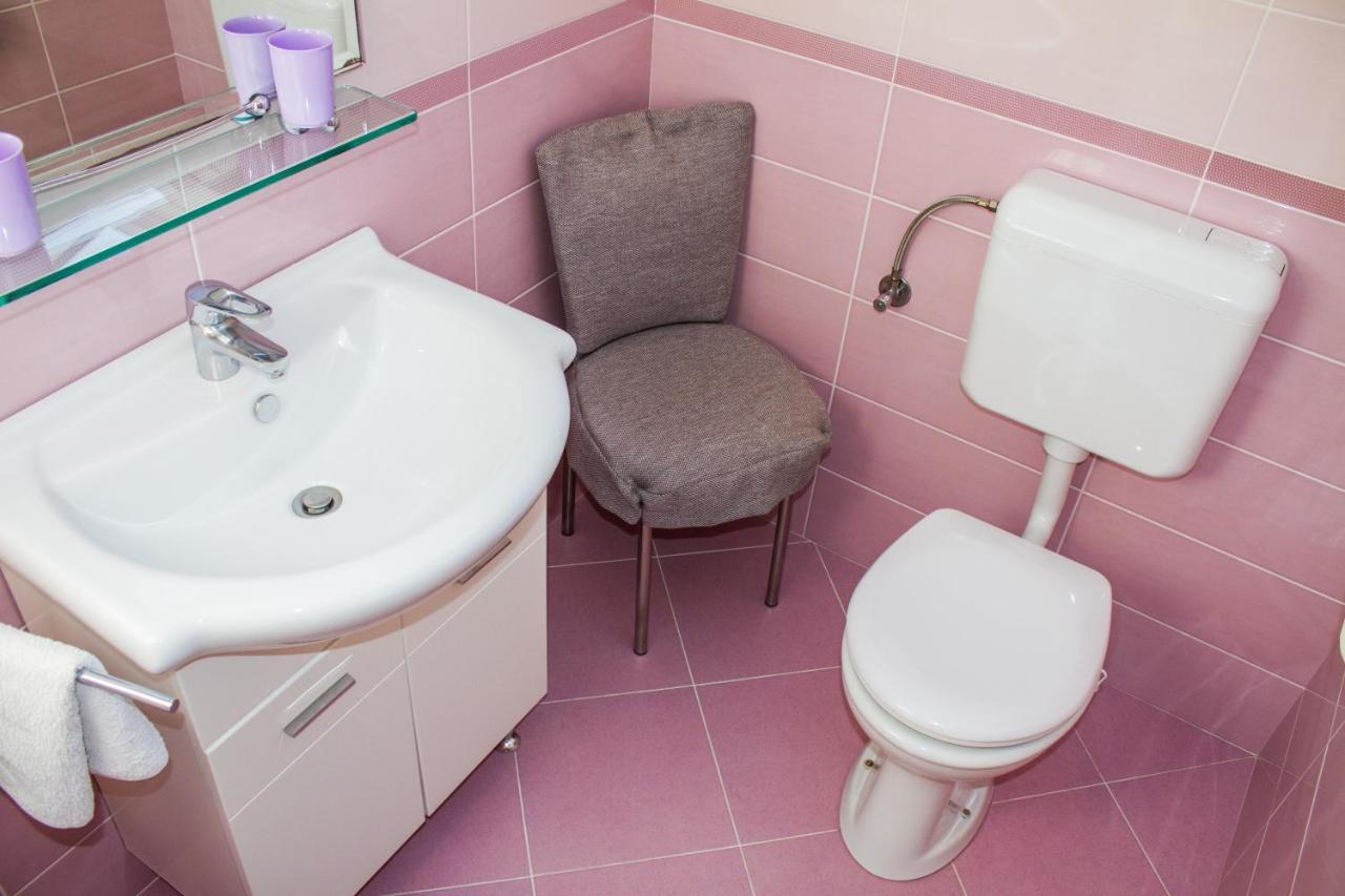 Studio Apartman Nega 2 Ровинь Экстерьер фото